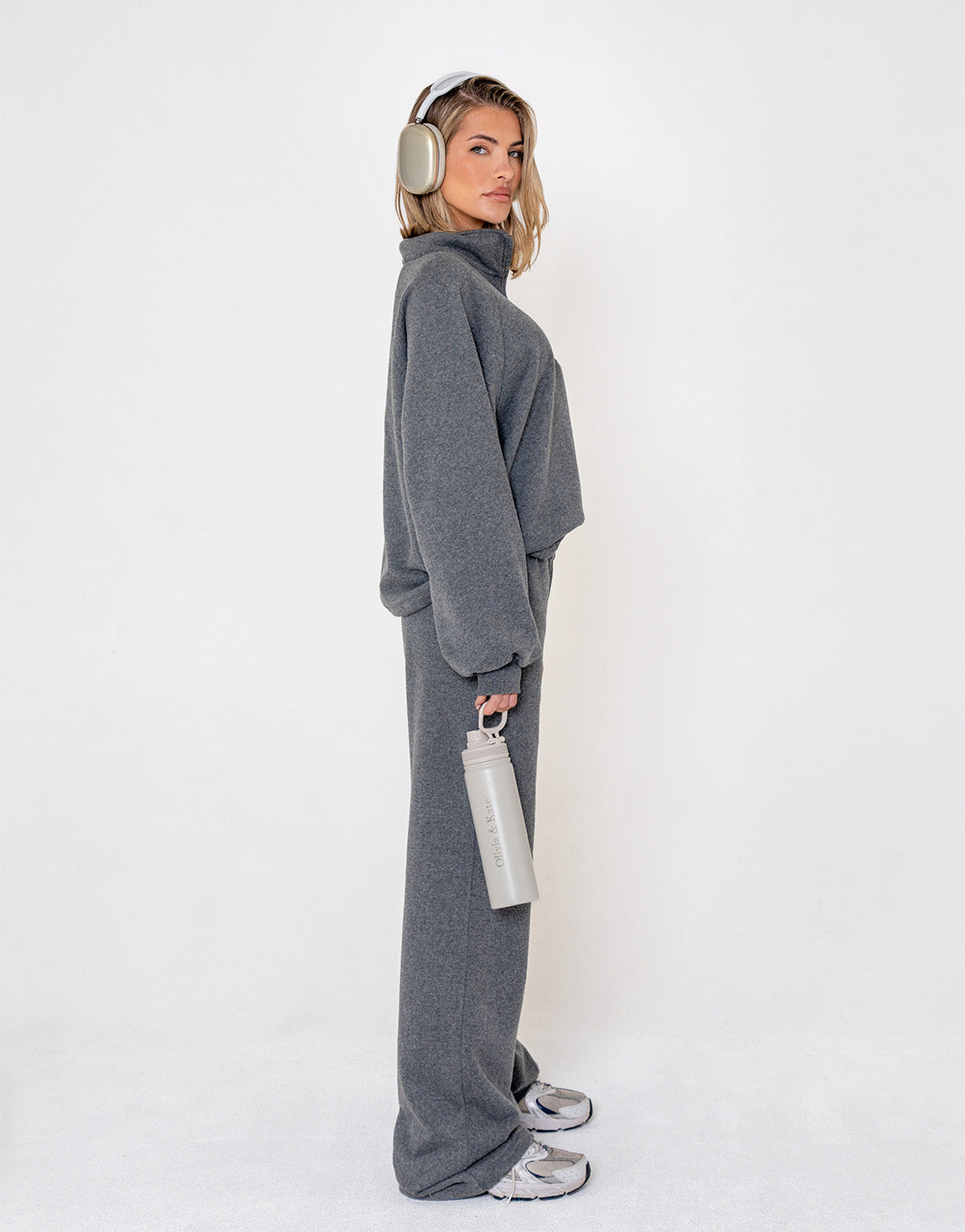 Dark Gray Wide Jogging Pants
