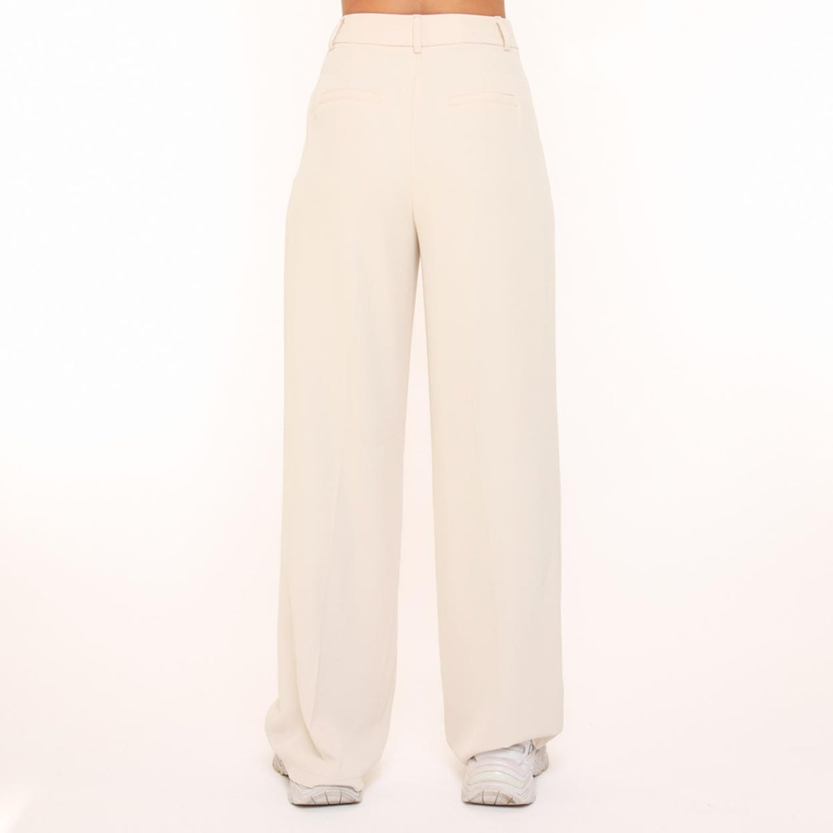 KLEDING-BEIGE-WIJDE-LANGE-BROEK