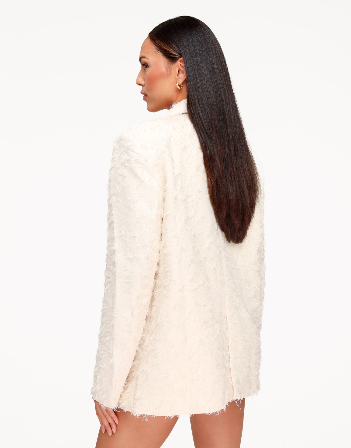 KLEDING-CREME-GEDETAILLEERDE-BLAZER-SHORT-WITTE-TOP-03