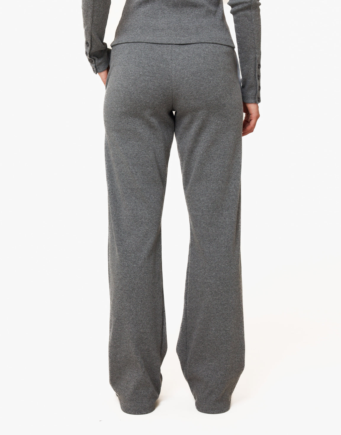 KLEDING-GRIJZE-LANGE-MOUWEN-RIBBEL-TOP-GRIJZE-RIBBEL-LANGE-BROEK-08