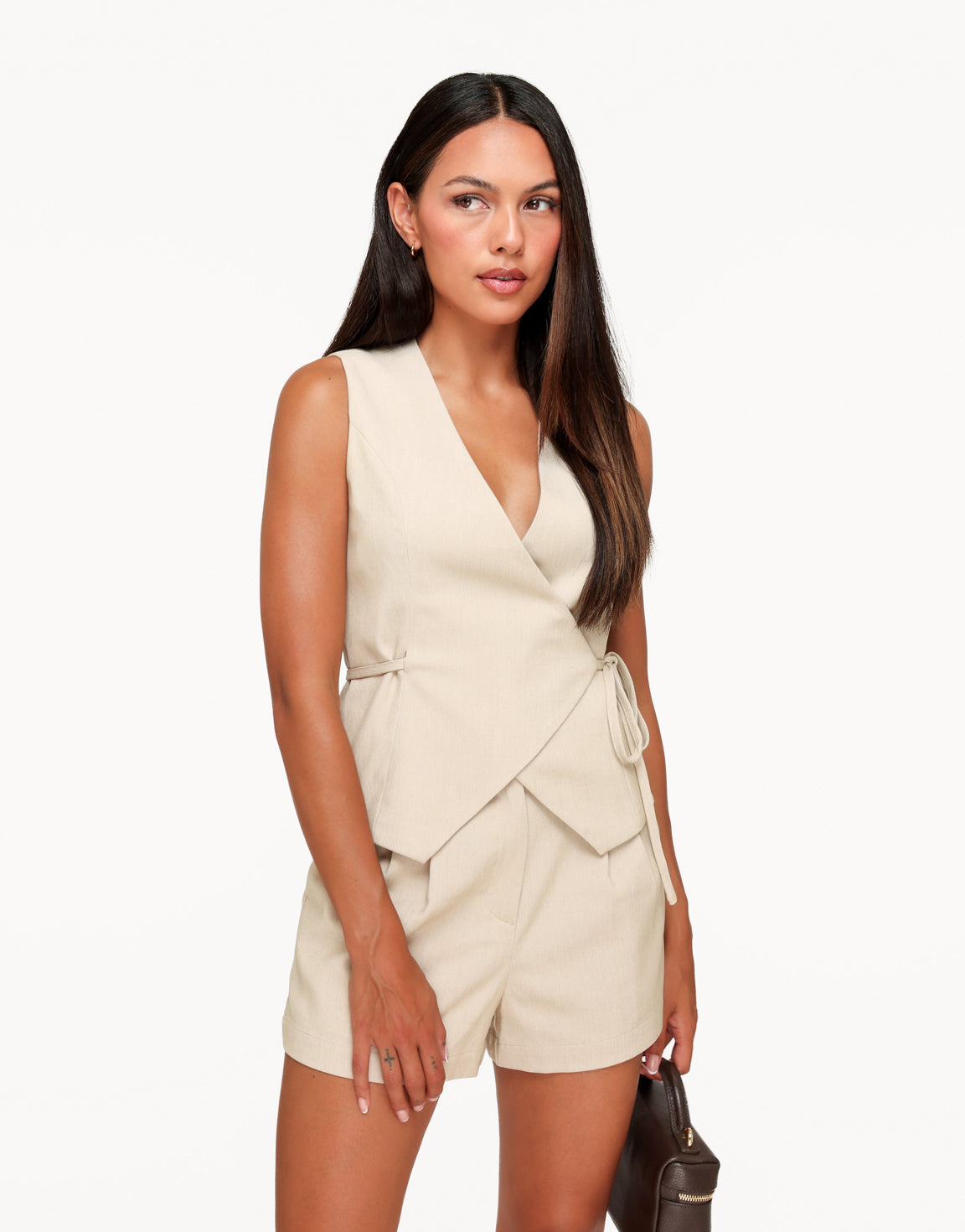 KLEDING-WEBSHOP-BEIGE-STUDIO-WIKKEL-STRIK-GILET-02