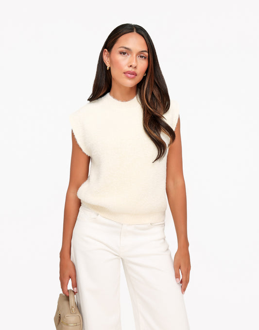 KLEDING-WEBSHOP-CREME-FLUFFY-SPENCERTOP-05