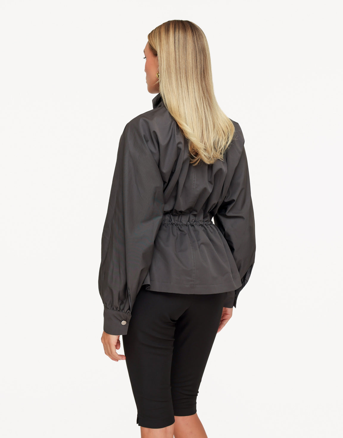 KLEDING-WEBSHOP-GRIJZE-GETAILLEERDE-LS-JAS-04