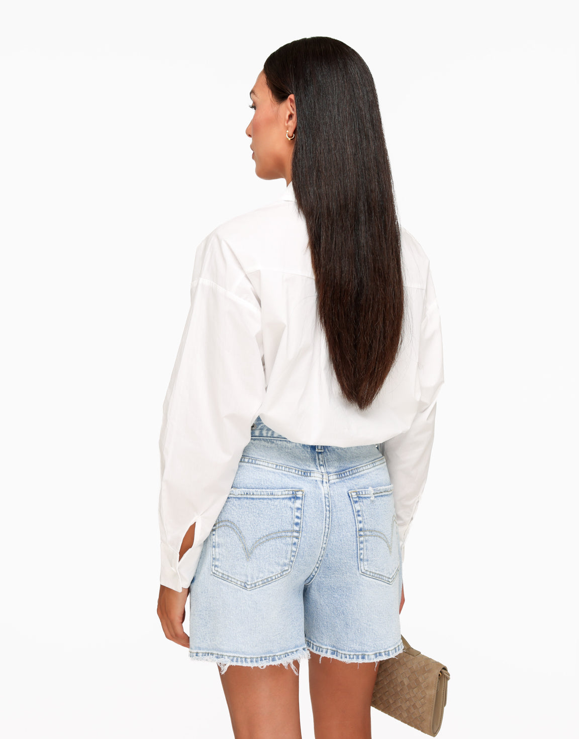 KLEDING-WEBSHOP-WITTE-CROPPED-ELASTISCHE-ONDERKANT-BLOUSE-05