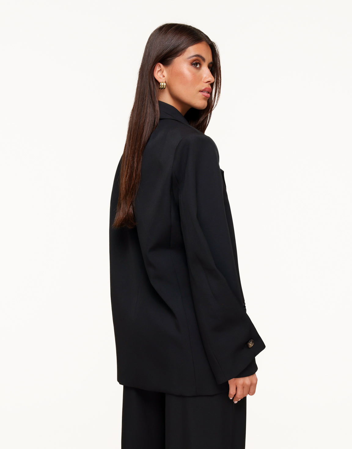 KLEDING-WEBSHOP-ZWARTE-CLASSIC-OVERSIZED-BLAZER-04