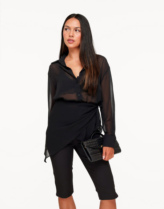 KLEDING-WEBSHOP-ZWARTE-DOORSCHIJNENDE-WIKKEL-BLOUSE-03