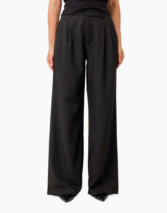 KLEDING-WEBSHOP-ZWARTE-WIJDE-PASVORM-PANTALON-01
