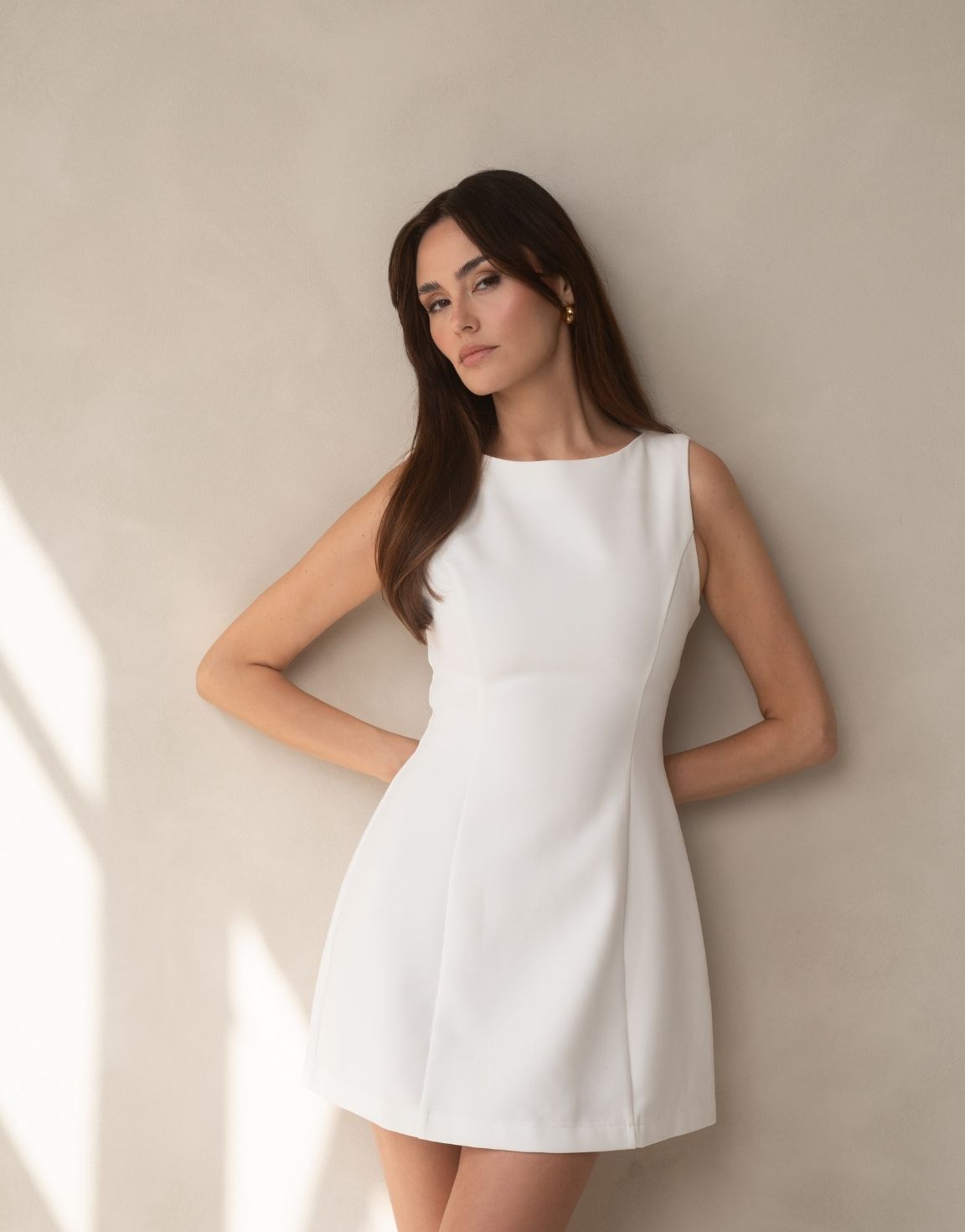 KLEDING-WITTE-MOUWLOZE-JURK-01