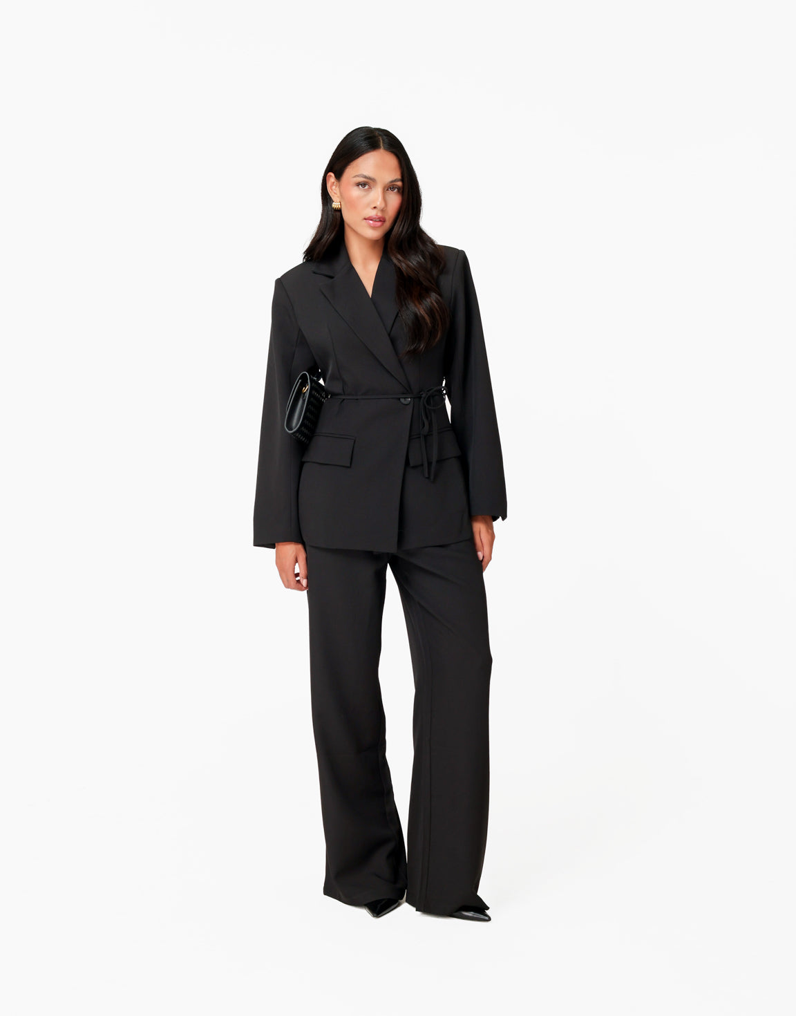 KLEDING-ZWARTE-CEINTUUR-BLAZER-PANTALON-VOORAANZICHT-04