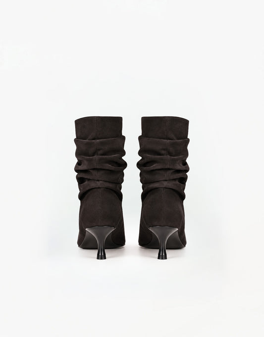 SCHOENEN-DONKERBRUINE-LAGE-SUEDE-HAK-LAARZEN-ACHTERAANZICHT