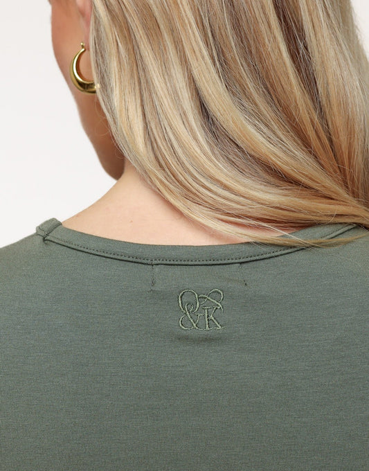 Army Groene O&K Basic Cropped SS - Top - Olivia & Kate