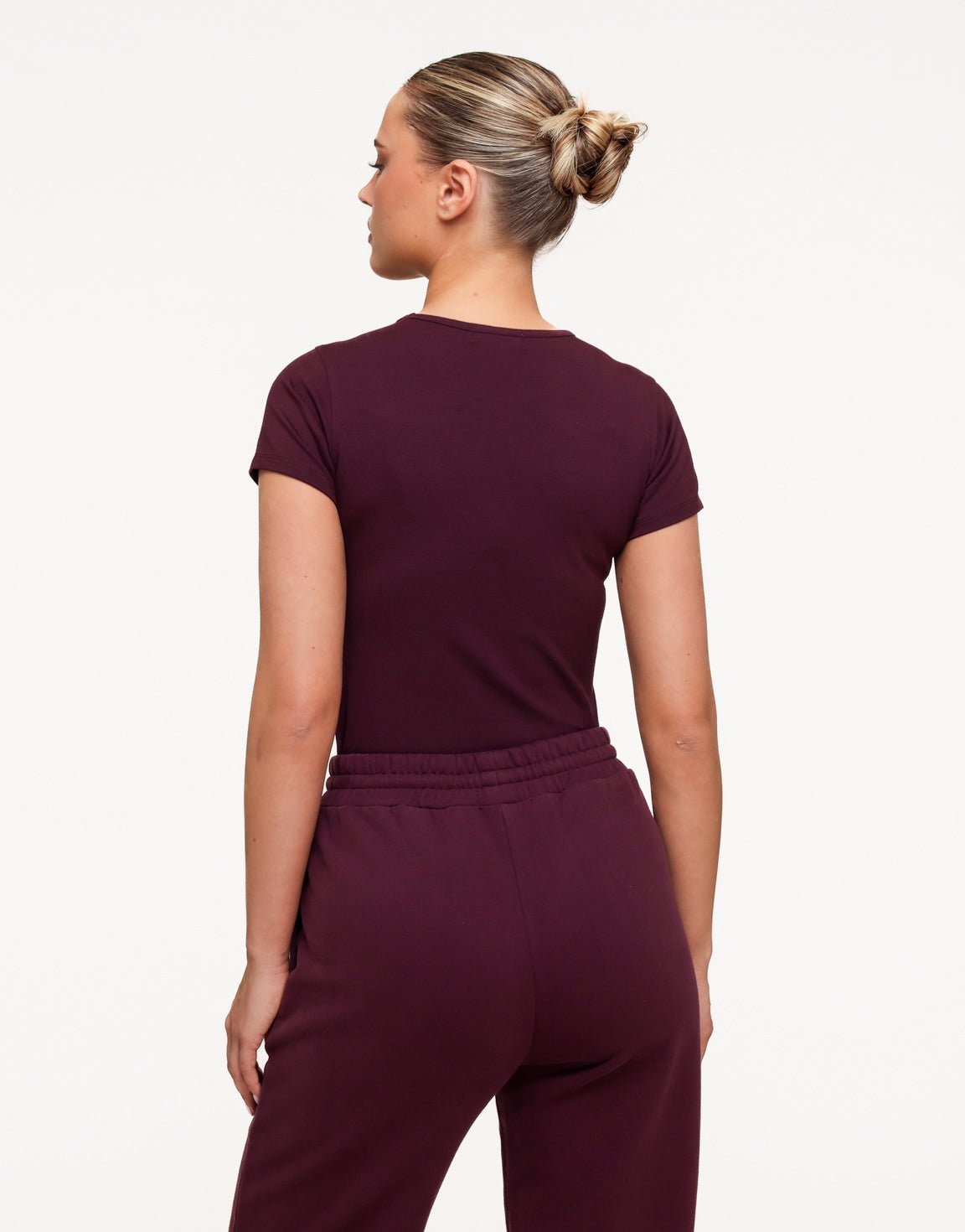 Aubergine O&K Basic SS - Top - Olivia & Kate