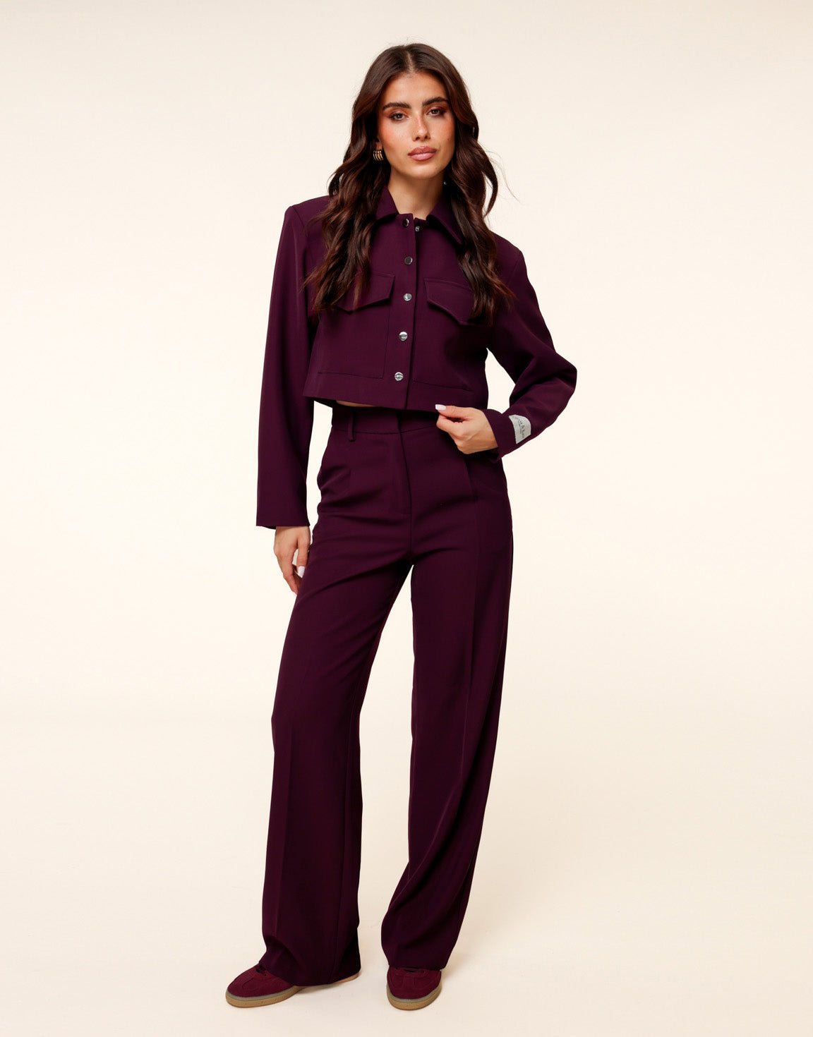 Aubergine Studio Cropped - Jasje - Olivia & Kate