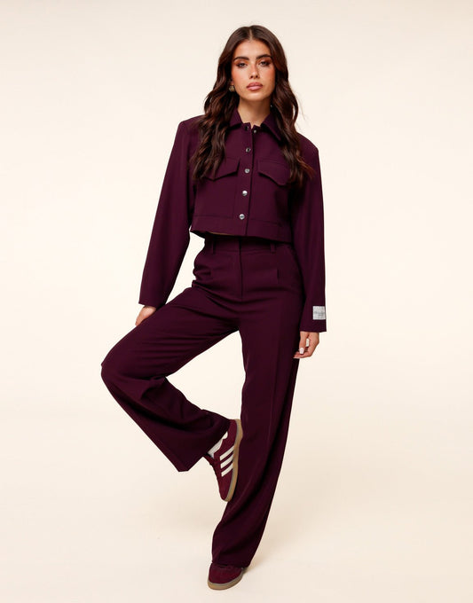 aubergine-studio-pantalon-9884750_22bf7433-1946-43e8-82df-1cfdd843e3b0