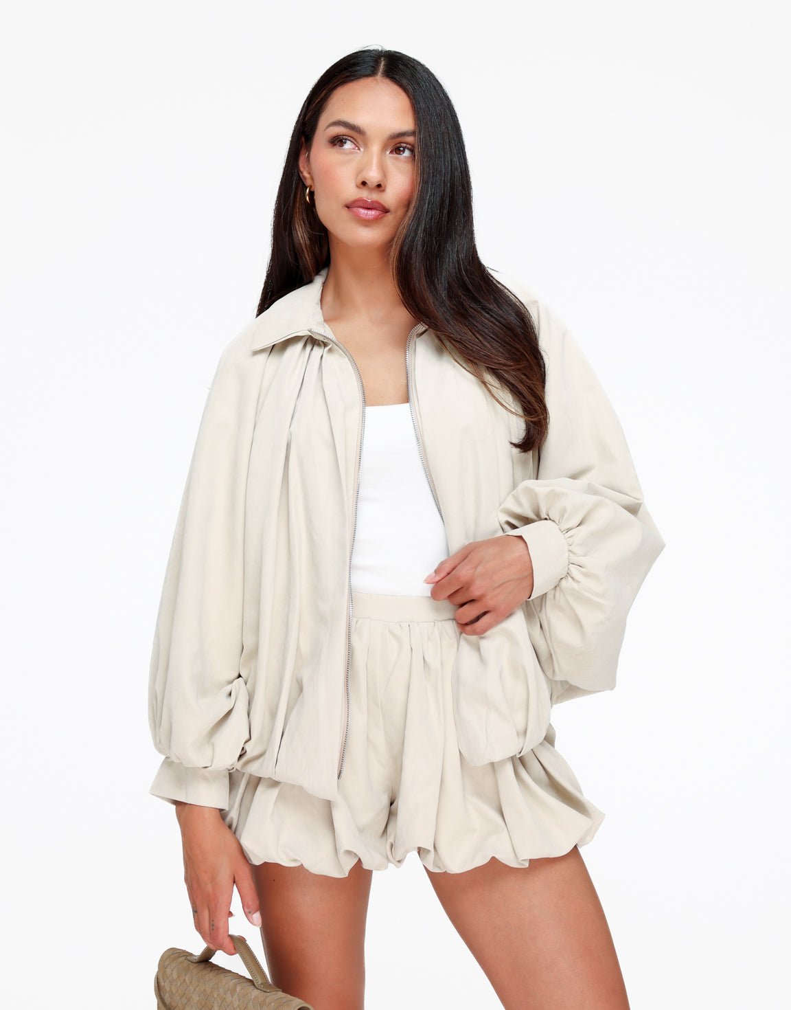 beige-ballon-jasje-9222021_70a86755-d14c-40b8-bafd-d8ded3d7c389