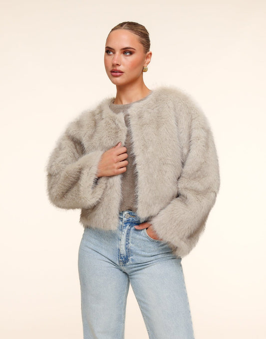 Beige Korte Fluffy - Jas - Olivia & Kate