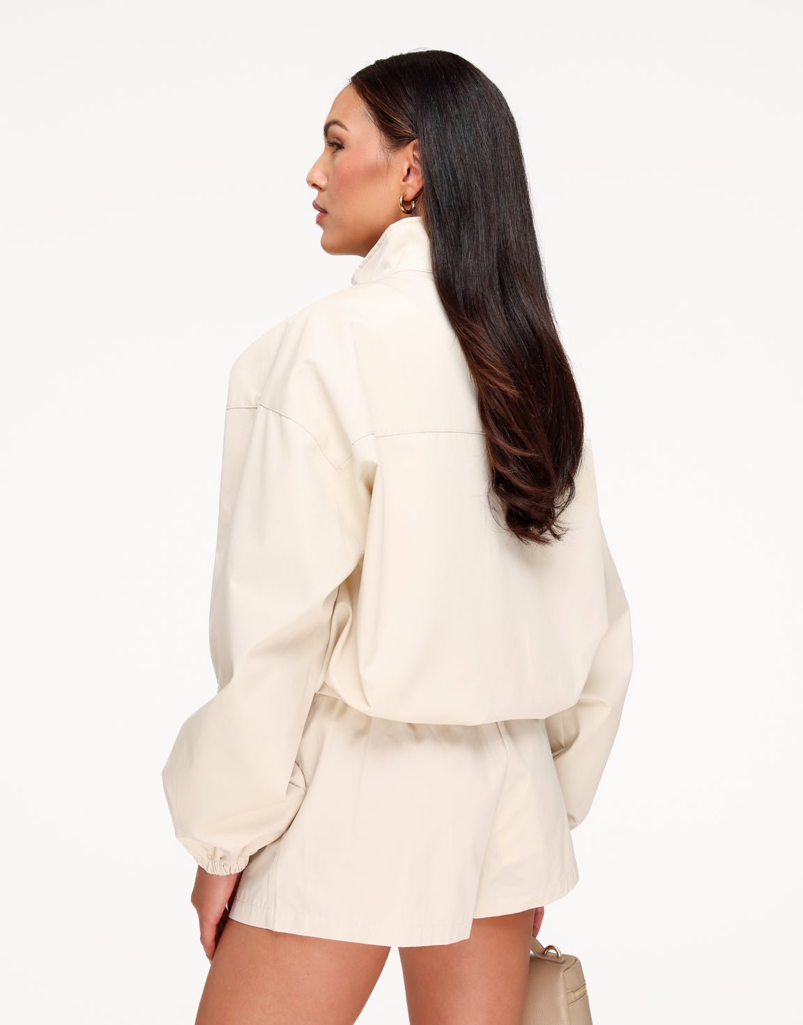 Beige Puffy Elastische Onderkant - Jas - Olivia & Kate