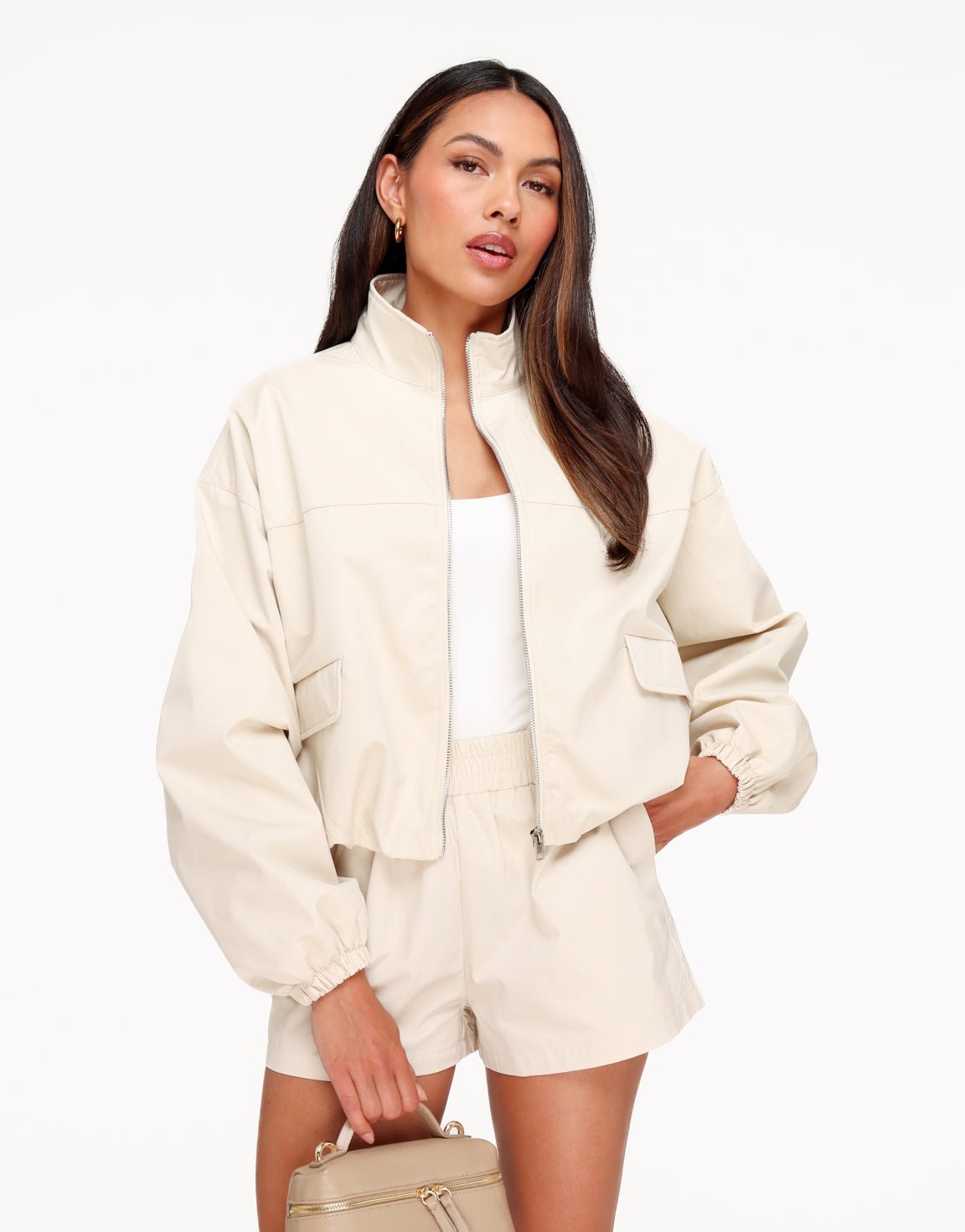 Beige Puffy Elastische Onderkant - Jas - Olivia & Kate