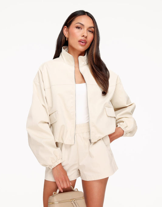 Beige Puffy Elastische Onderkant - Jas - Olivia & Kate