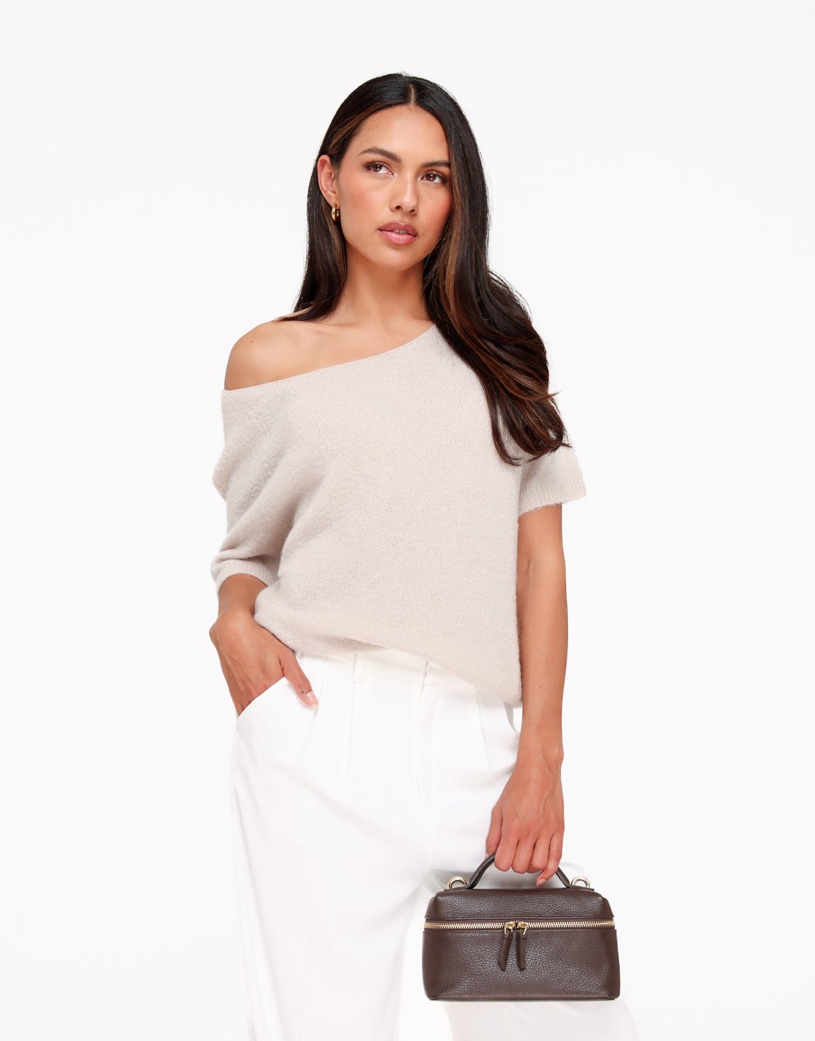 Beige Zachte Off Shoulder SS - Trui - Olivia & Kate