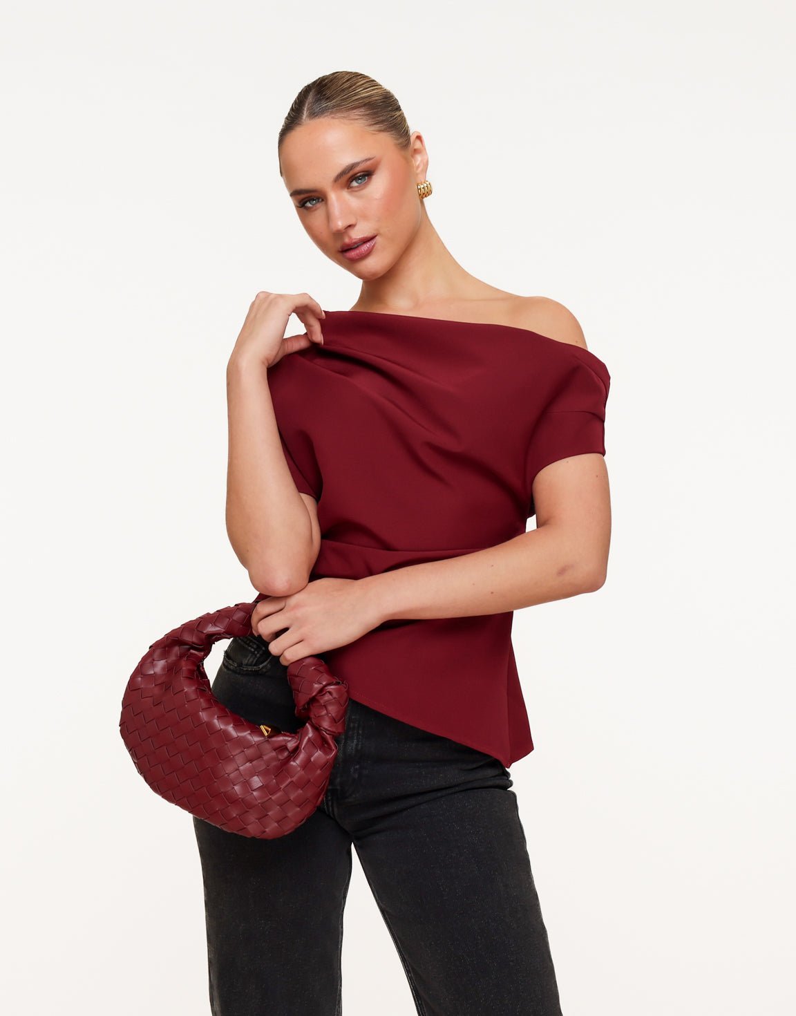 Bordeaux Gedrapeerde Off Shoulder SS - Top - Olivia & Kate