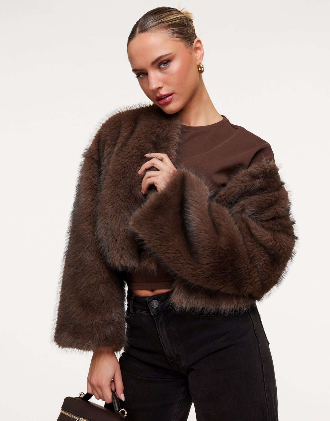 Bruine Korte Fluffy - Jas - Olivia & Kate