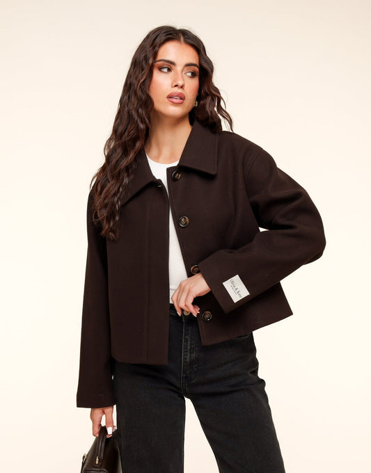 Bruine Korte Studio Coat - Jas - Olivia & Kate