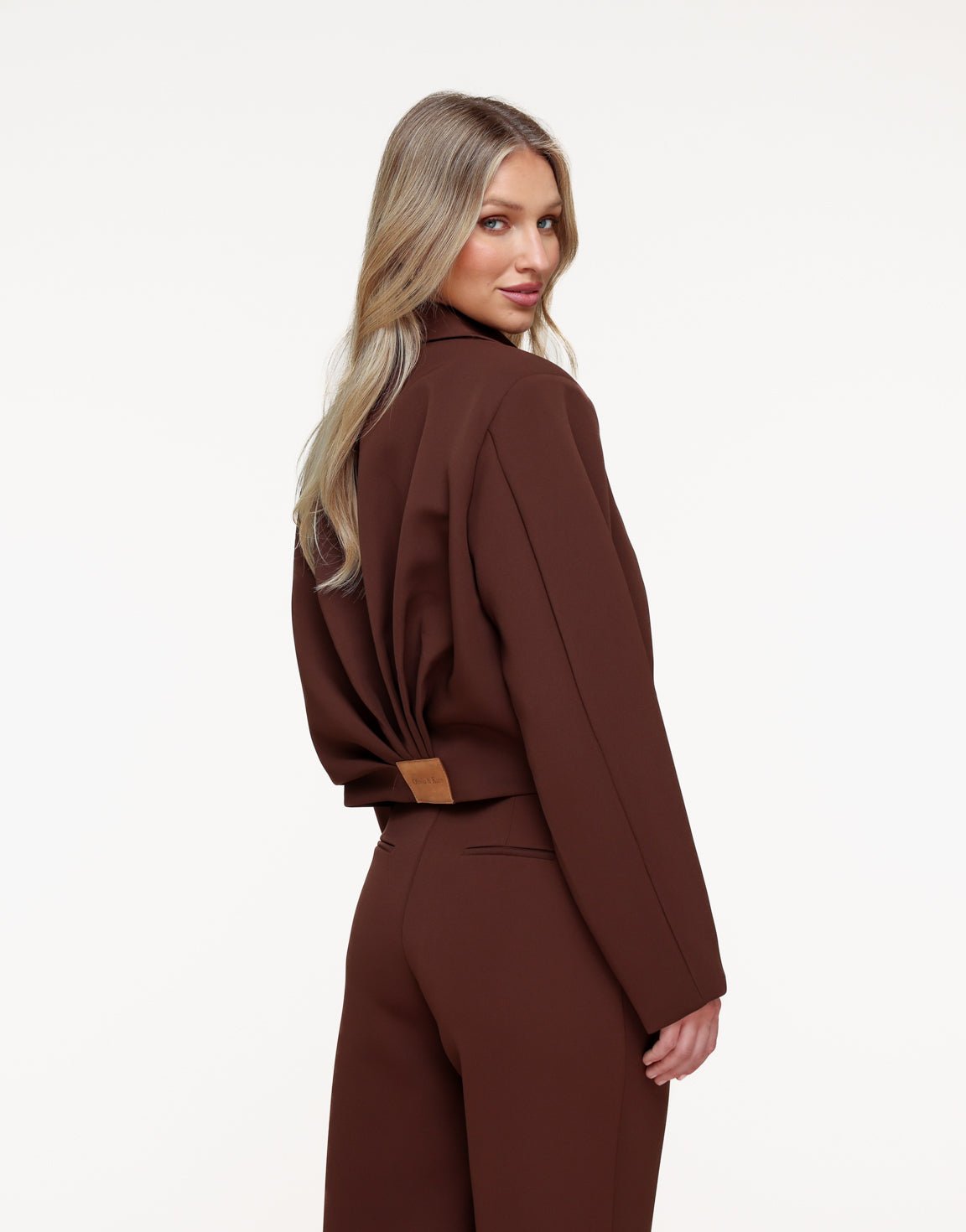 Bruine Premium Achterkant Detail - Jas - Olivia & Kate