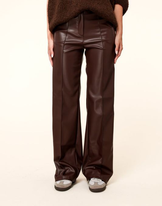 Bruine PU Leren Wijde Naden - Broek - Olivia & Kate