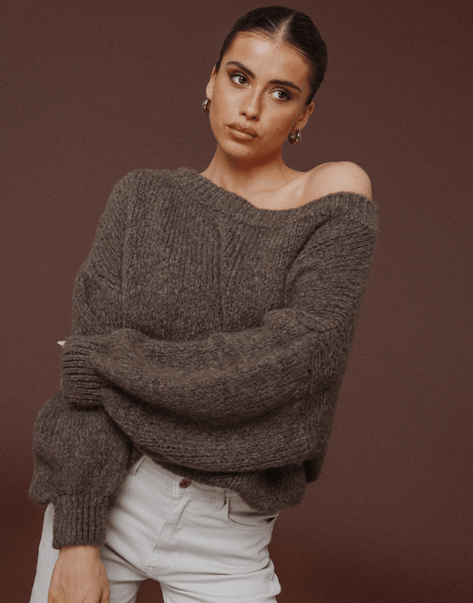 Donker Taupe Gebreide Off Shoulder - Trui - Olivia & Kate