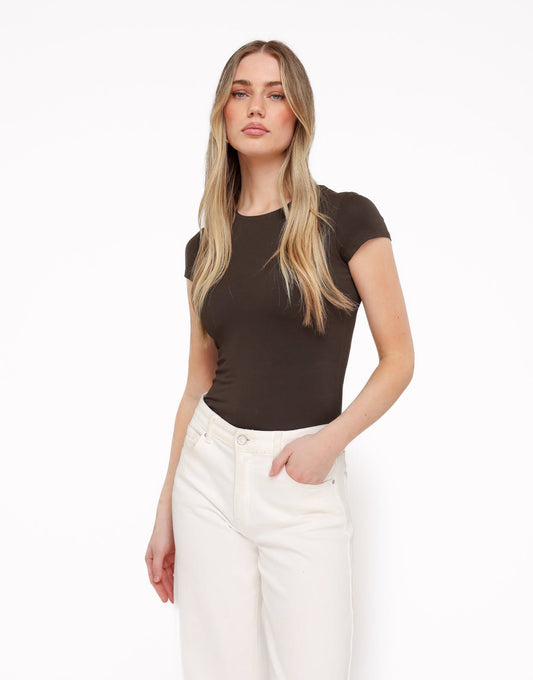 Donkerbruine Basic SS - Top - Olivia & Kate