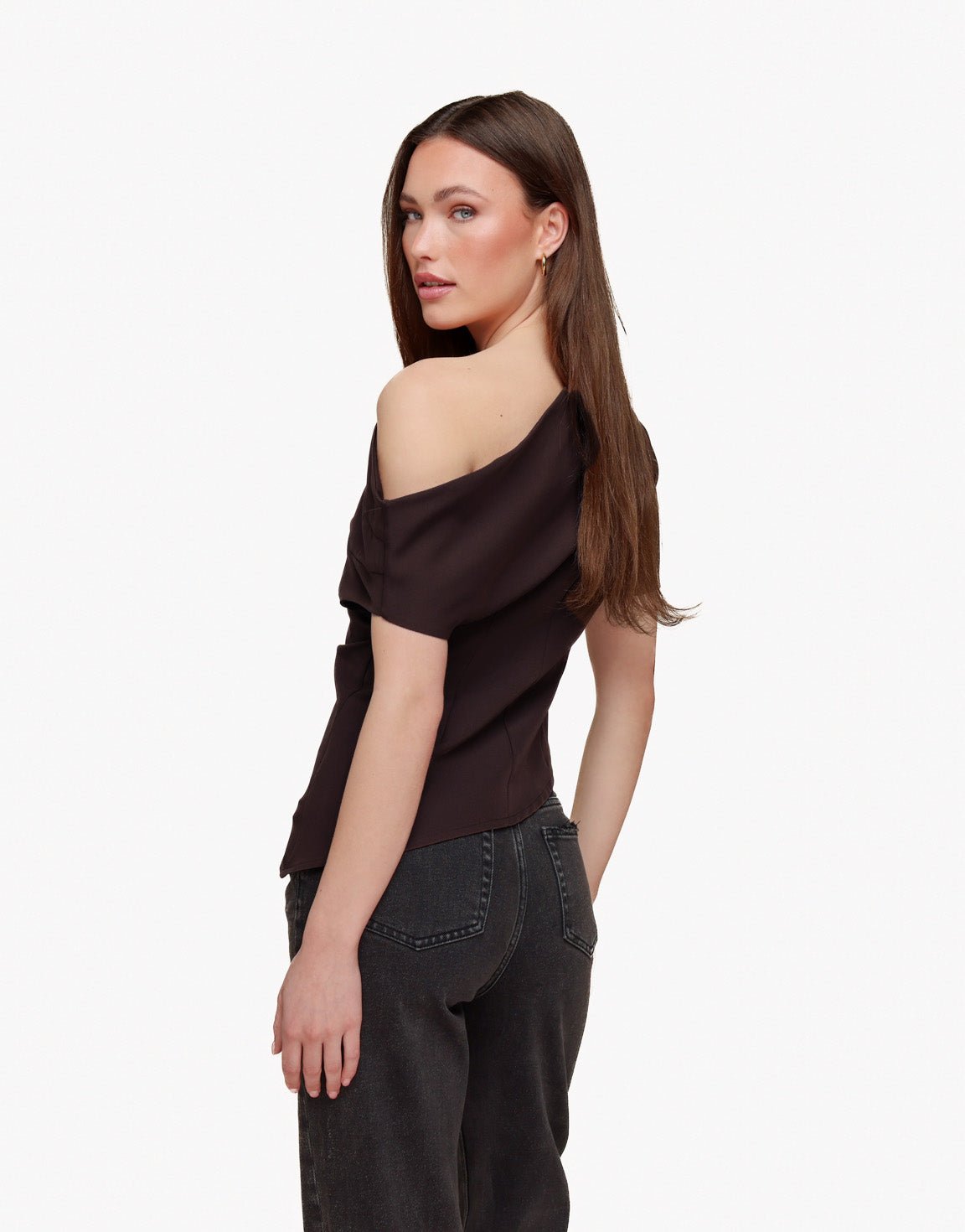 Donkerbruine Gedrapeerde Off Shoulder SS - Top - Olivia & Kate