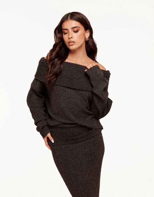Donkerbruine Stevige Gebreide Off Shoulder - Trui - Olivia & Kate