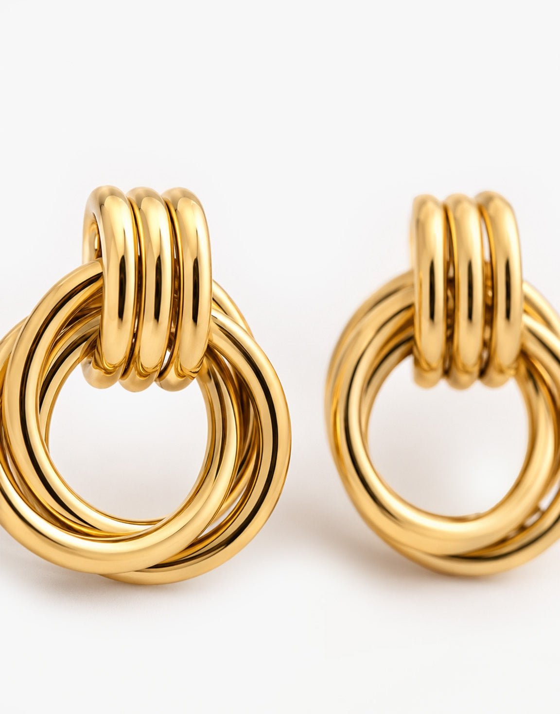 Gouden Opvallende Ring - Oorbellen - Olivia & Kate