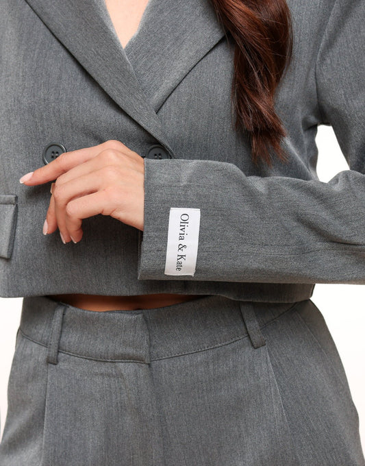 Grijze F/W Edit Cropped LS - Blazer - Olivia & Kate