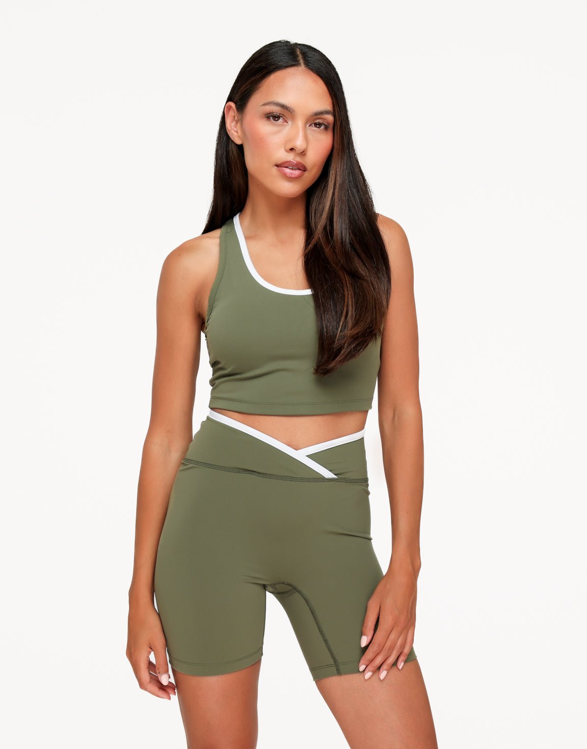 Khaki Korte The Sport Edit - Set - Olivia & Kate