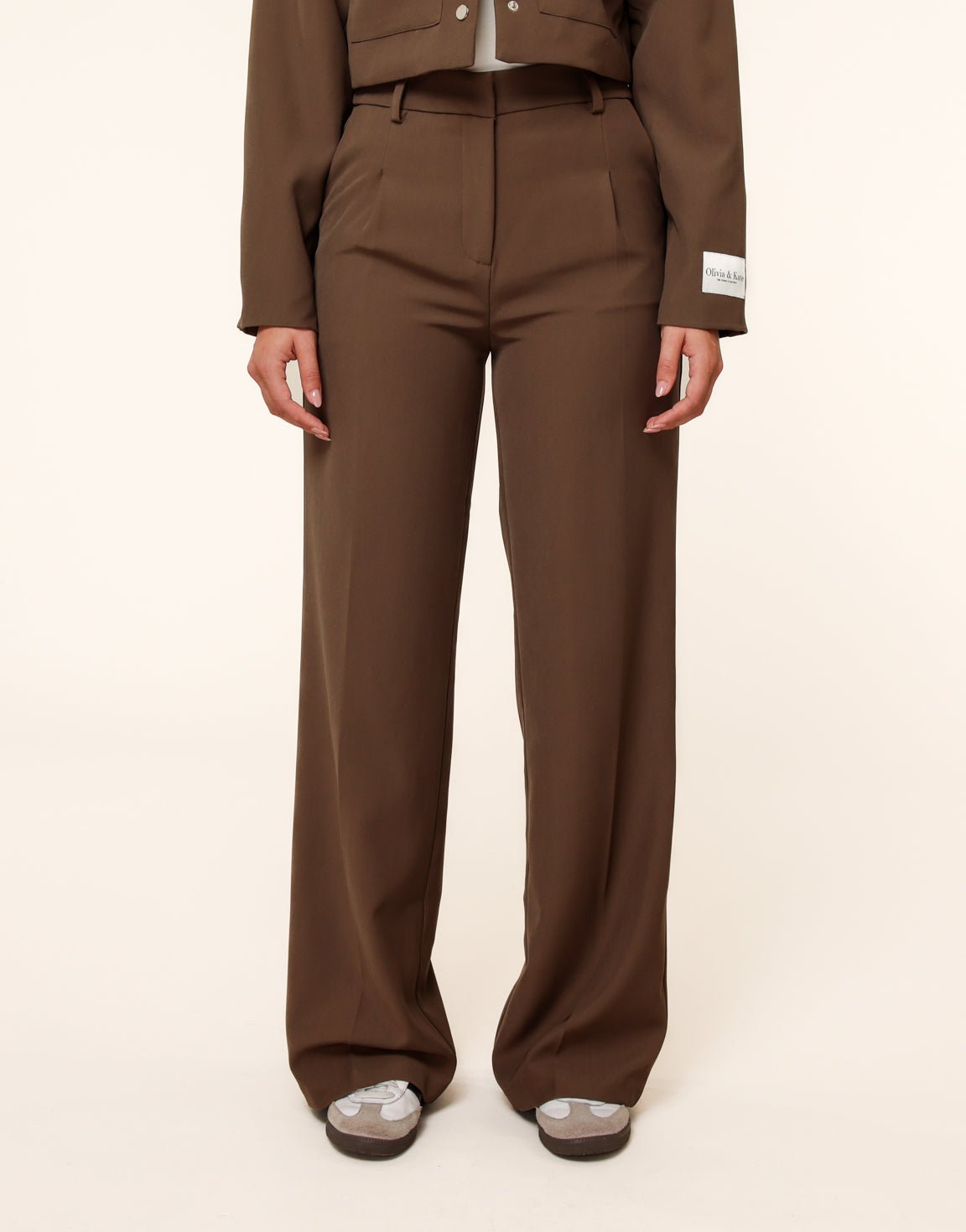 Licht Khaki Studio Cropped - Set - Olivia & Kate