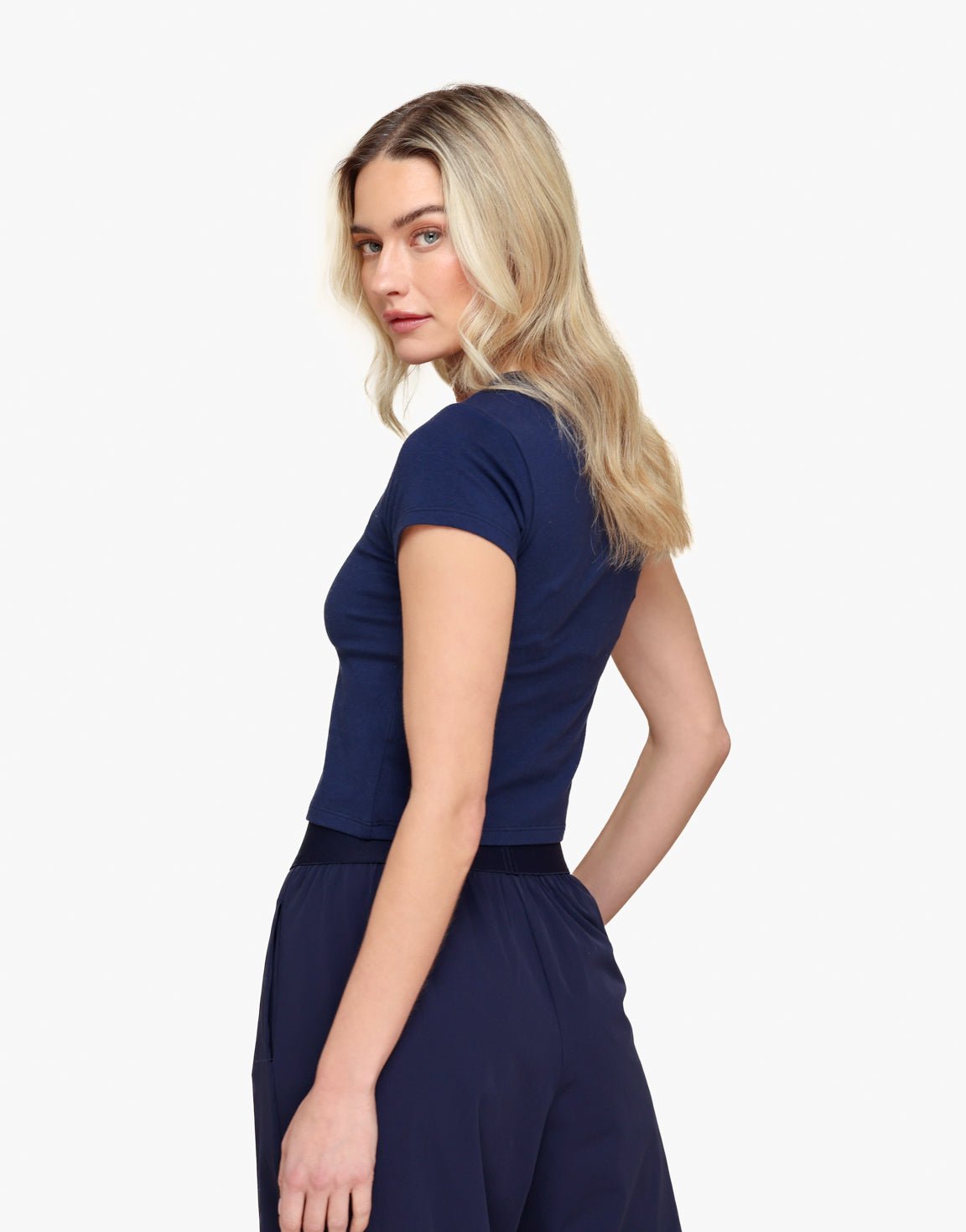 Navy O&K Basic Cropped SS - Top - Olivia & Kate