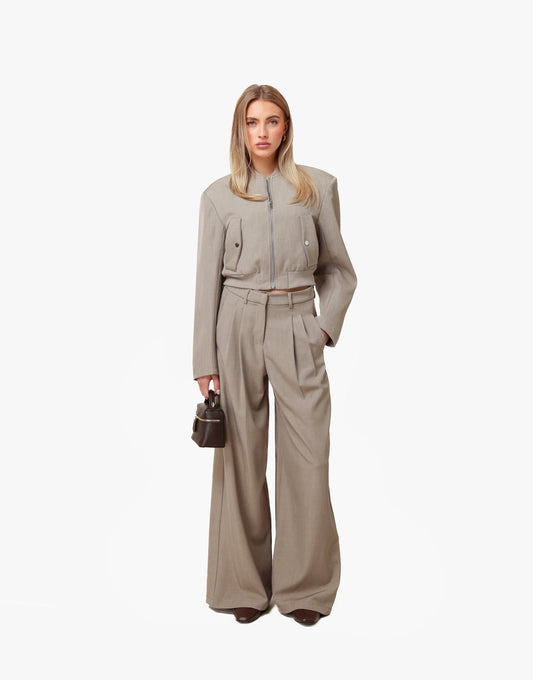 Taupe Mid Waisted Wijde Pasvorm - Broek - Olivia & Kate