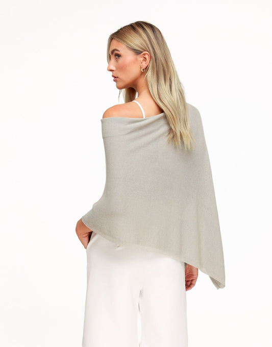 Taupe Off Shoulder Gebreide Cape - Top - Olivia & Kate
