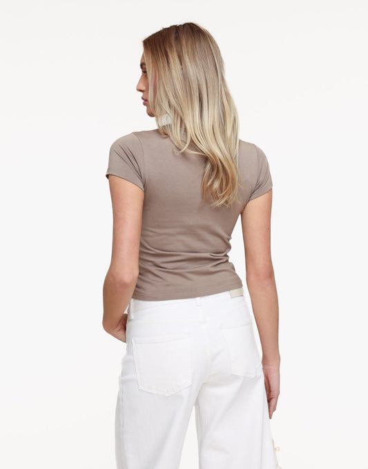 Taupe O&K Basic SS - Top - Olivia & Kate