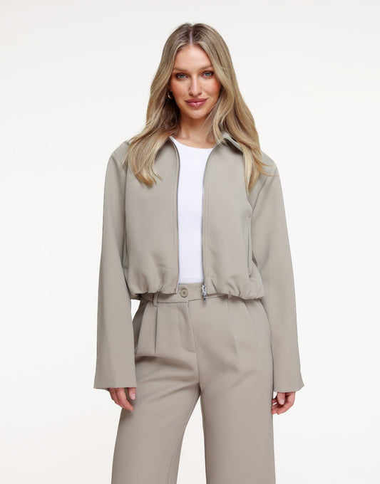 Taupe Premium Achterkant Detail Jas - Set - Olivia & Kate