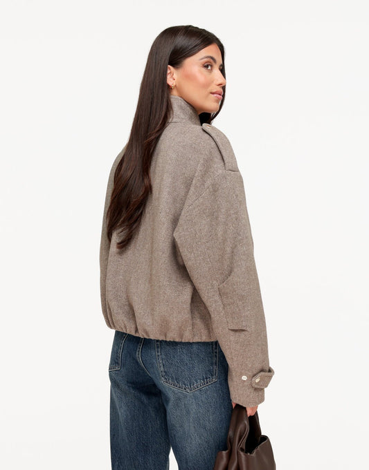 Taupe Puffy Mouw Details Elastische Onderkant - Jas - Olivia & Kate