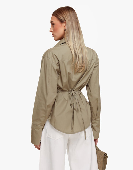 Taupe Strik Op Rug Kraag - Blouse - Olivia & Kate