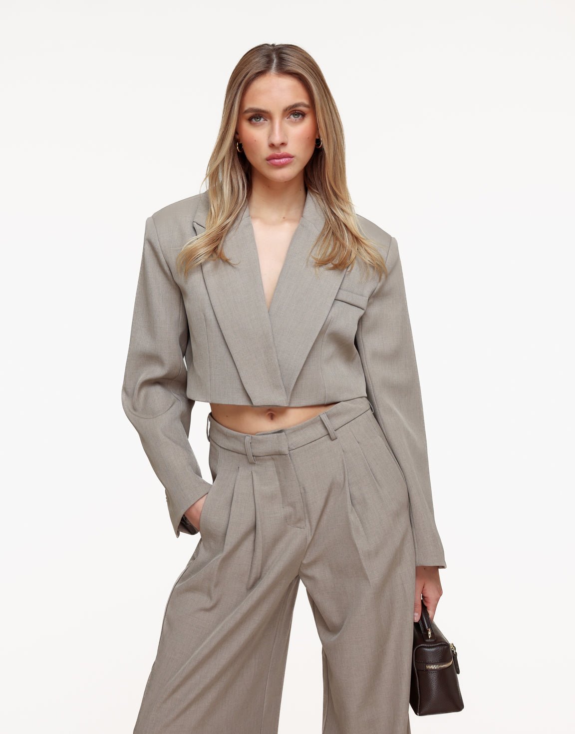 Taupe V - hals Cropped Mid Waisted - Set - Olivia & Kate