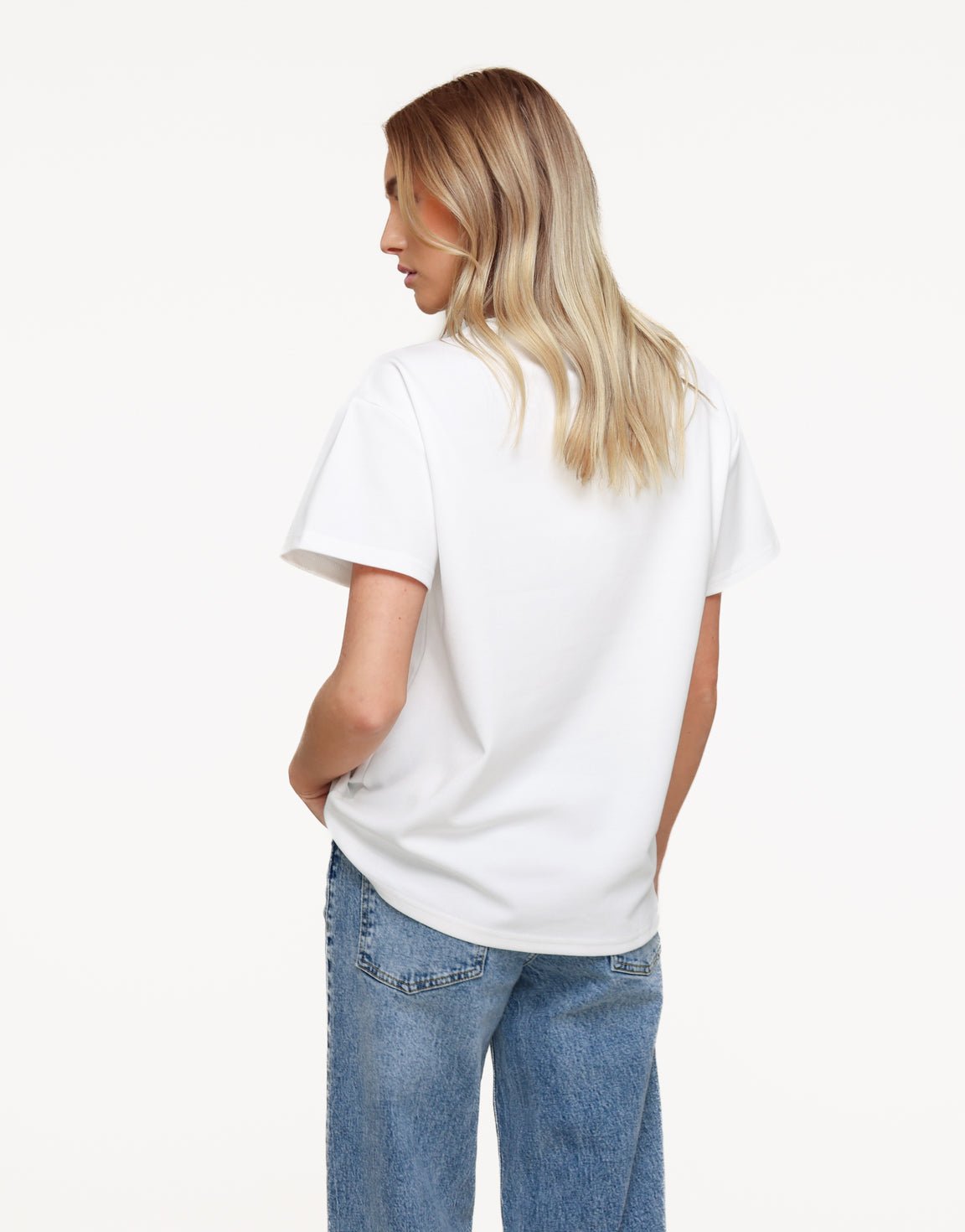White Oversized Basic SS - T-shirt - Olivia & Kate