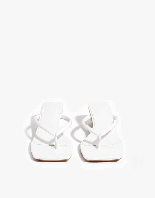 Witte Vierkante Basic Hakje - Teenslippers - Olivia & Kate