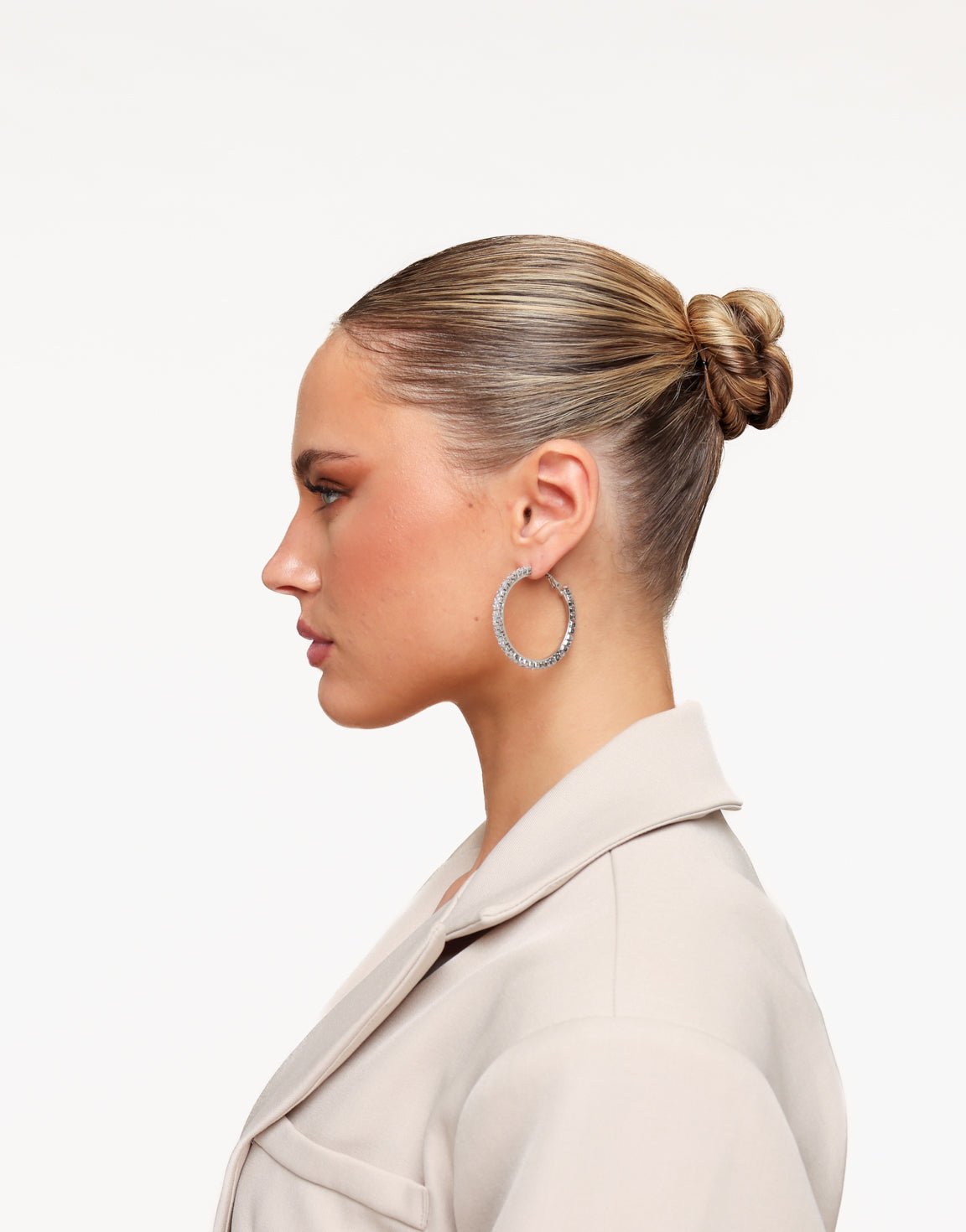 Zilveren Middel Zirkonia Stenen Ring - Oorbellen - Olivia & Kate