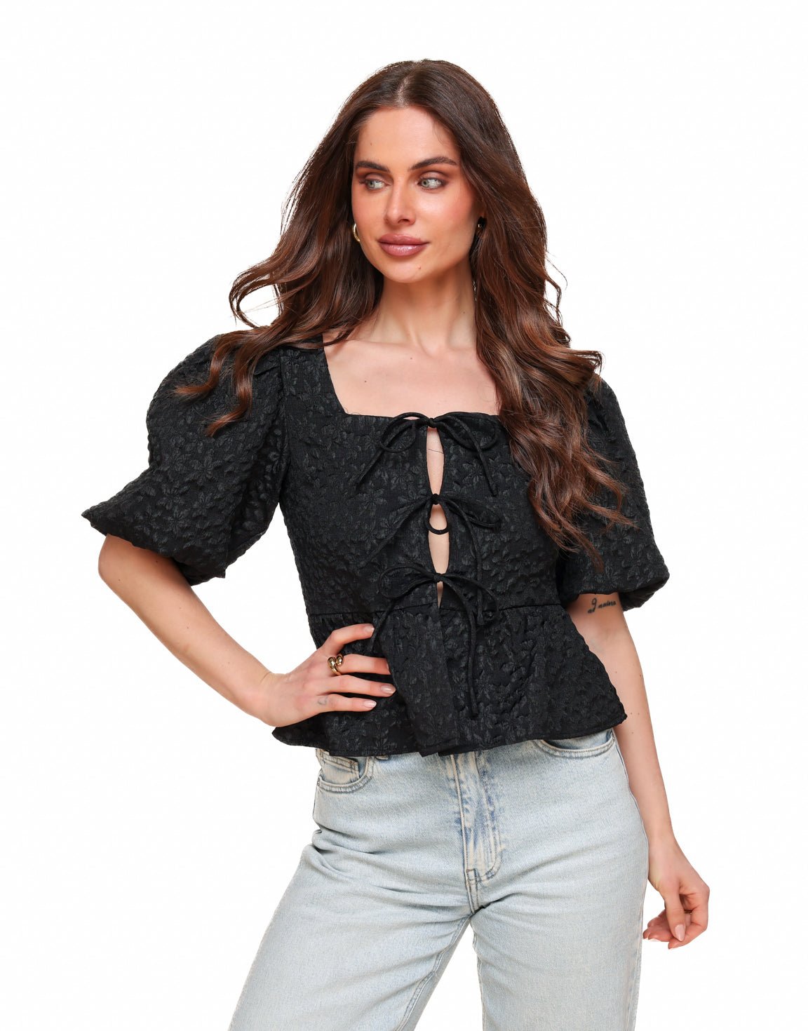 Zwarte Bloemen Strikjes Pofmouwen SS - Top - Olivia & Kate