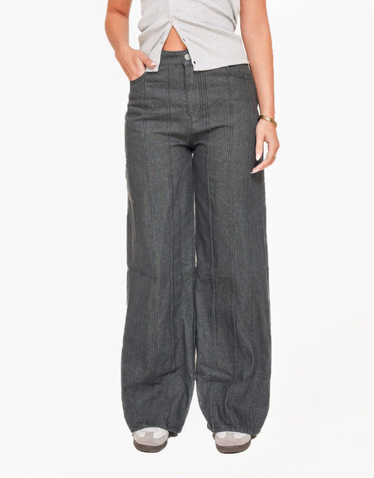 Zwarte Doorlopende Naden - Spijkerbroek - Olivia & Kate